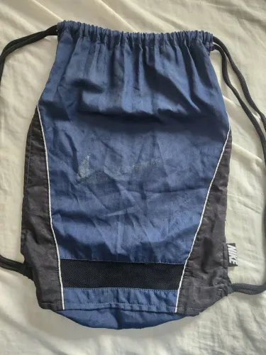 Mochila Nike - Usada