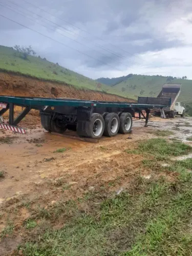 Carreta 3 eixos carga seca 