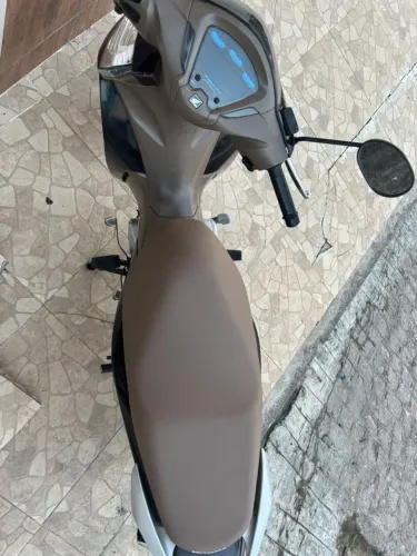 Vendo moto de Mulher. 
