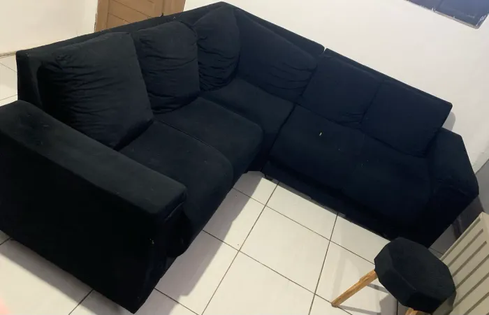 Vendo sofá grande na cor preta
