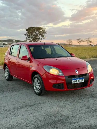 Renault Sandero Authentique Hi-flex 1.0 16V 5P 2014