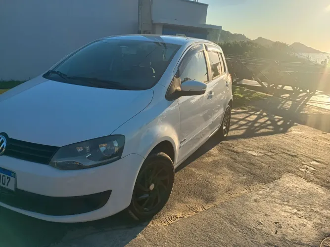 Volkswagen Fox 1.6 MI Total Flex 8V 5P 2014