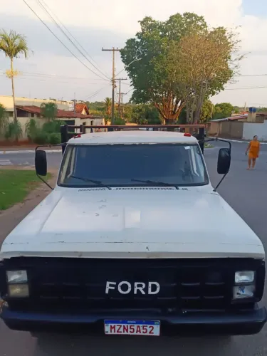 Ford F-4000 3.9 Turbo Intercooler Diesel 2P Manual 1989