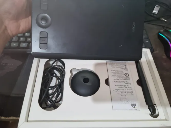 Mesa Digitalizadora Intuos Pro Wacon (SEMI NOVA)