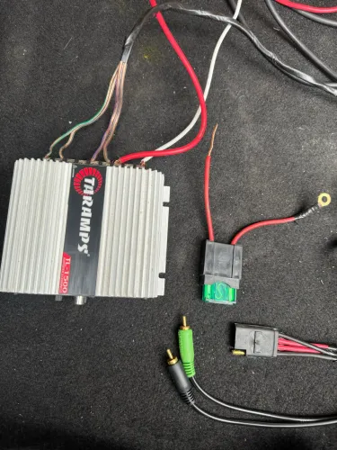 Caixa de som trio JBL