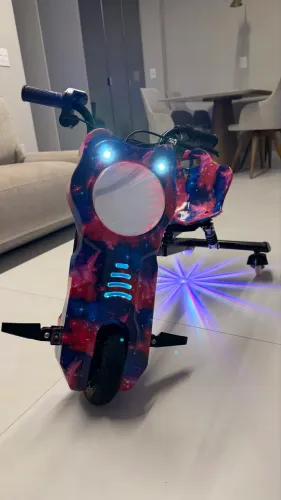 Triciclo elétrico