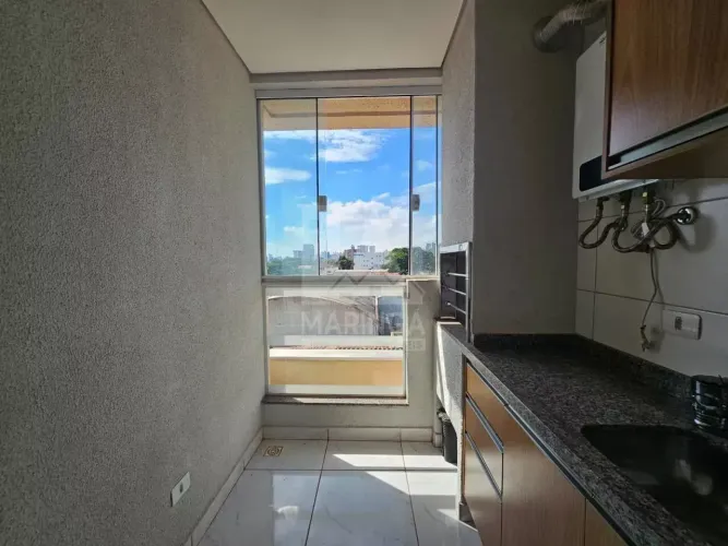 Apartamento SEMI MOBILIADO com 2 quartos (1 suíte) a venda em Maringá PR, Zona 05 - Premia