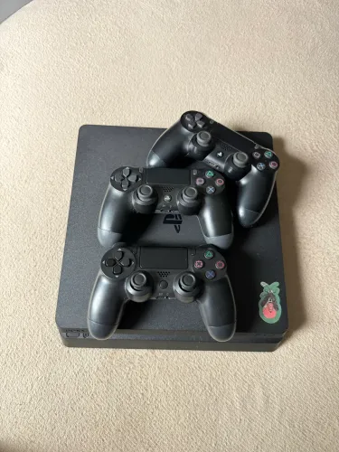PS4 SLIM