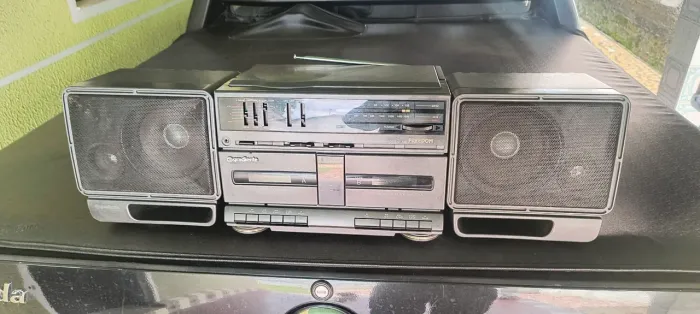 Rádio Bomboox gradiente ler anuncio para revisao