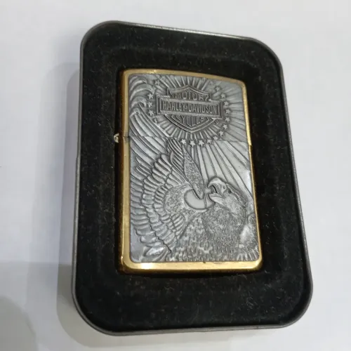 Isqueiro zippo