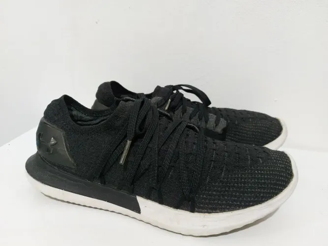 Tênis Under Armour 36