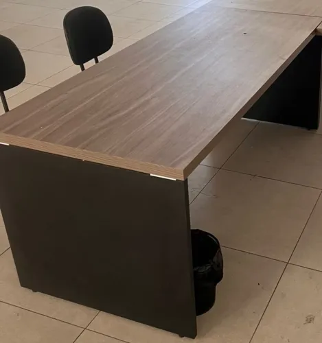 Mesa escritório com gavetas - 180x80