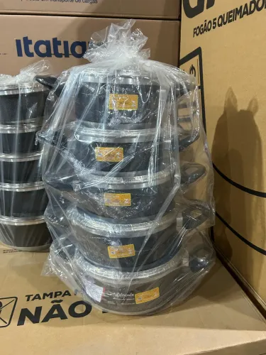 Jogo de panelas com tampa de vidro 