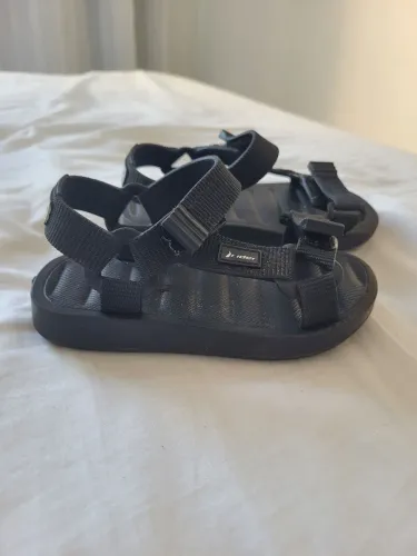 Sandália tamanho 22 