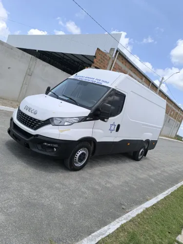 Iveco Daily Furgão 30-130 2.3 9M³ (die)(e5) 2022