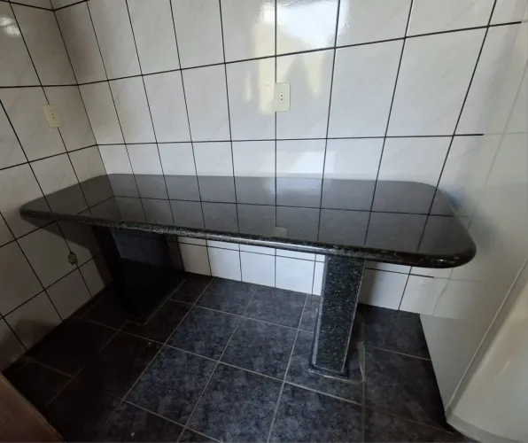 Mesa granito verde Ubatuba 