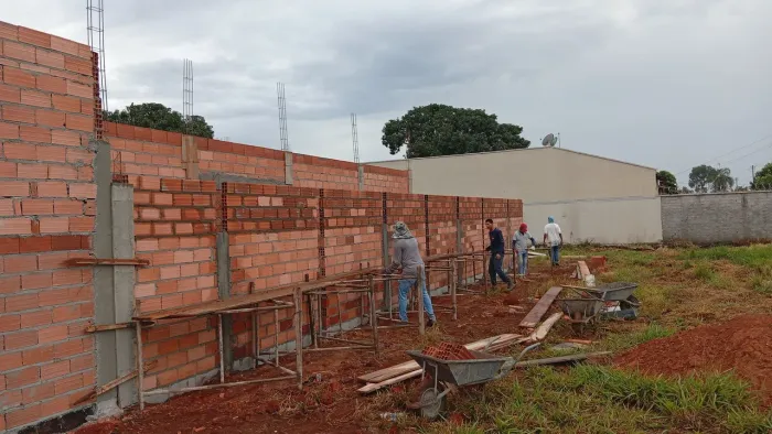 Olá sou empleteiro de obra e estou disponível