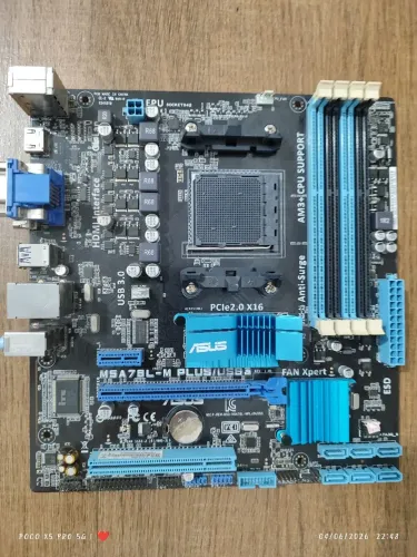 Placa Mãe ASUS M5A78-M PLUS USB3 (Usada)