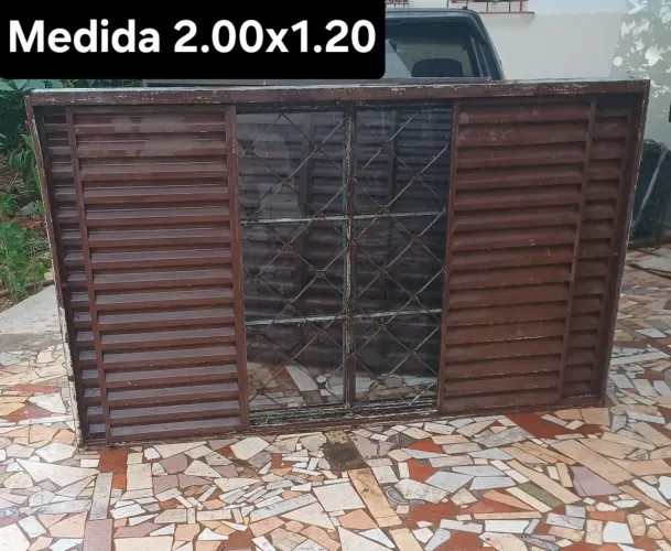 Janela medidas 2.00x1.20 <br>R$ 450,00 cada?