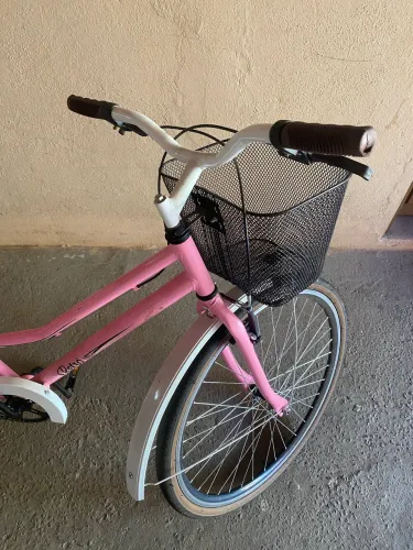 Vendo Bicicleta feminina aro26
