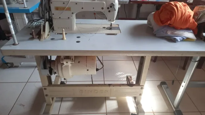Maquina de costura industrial