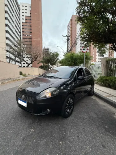 Fiat Punto Attractive 1.4 Fire Flex 8V 5P 2011
