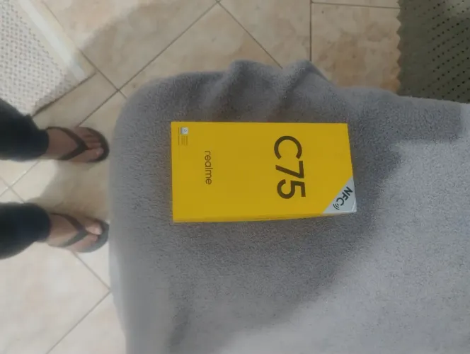 VENDE.  CELULAR.  REALME C75 256 GB 8 GB. TOP DEMAIS PREÇO. 759. REAIS. CIDADE DE FRANCA 