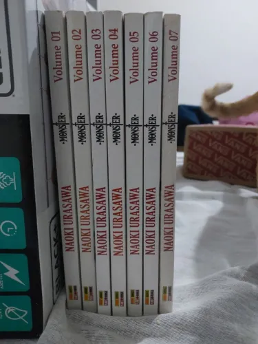 Mangás Monster - Volumes 1 ao 7