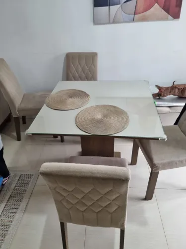 Vendo mesa jantar 4 cadeiras