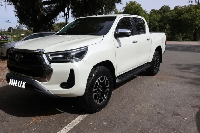 Toyota Hilux CD SRX 4X4 2.8 TDI 16V Diesel Aut. 2021
