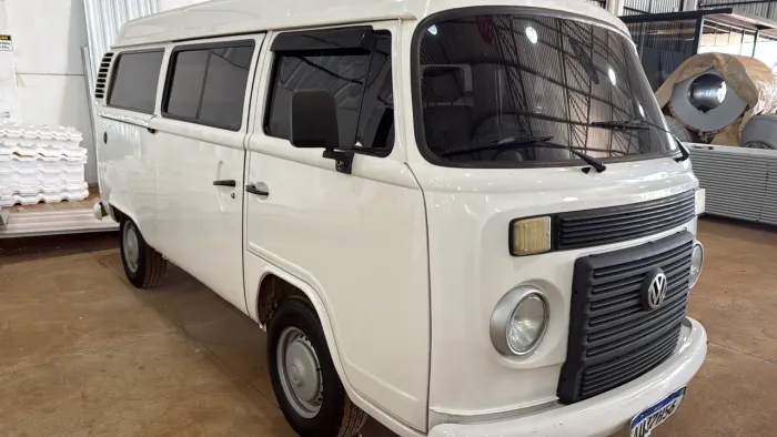 Volkswagen Kombi Standard 1.4 MI Total Flex 8V 2012