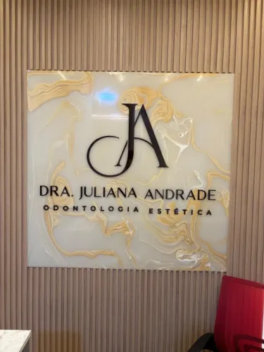 Placa de parede em acrílico