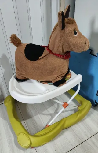 Andador e cavalinho