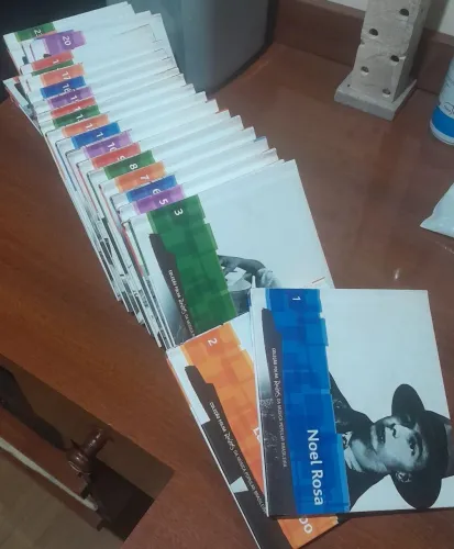 Coleção CD Folha raízes da música brasileira 