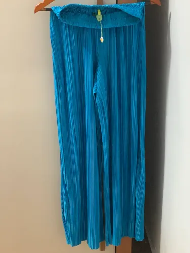 CALÇA FARM PLISSADA AZUL TURQUESA 