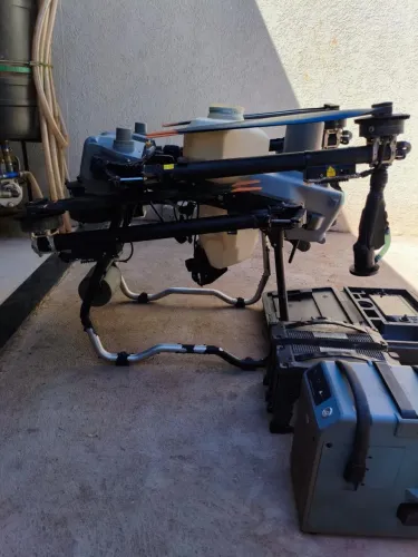 Drone pulverizador DJI Agras T25