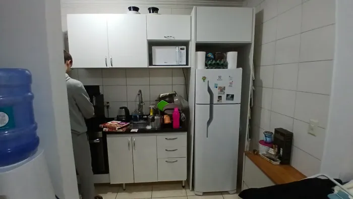 Armário de cozinha com pedra e cuba