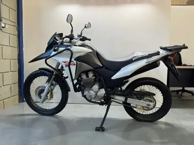XRE 300 ANO 2013