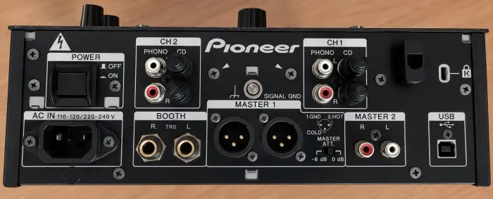 Mixer Pioneer T1 Traktor 
