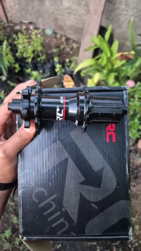 Cubos de MTB novos, modelo ARC 006