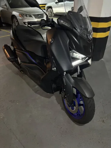 Yamaha X MAX 300 ano 2025, modelo 2026