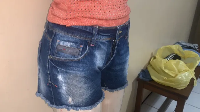 Short jeans