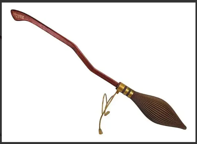 Vassoura Harry Potter Nimbus 2000 - Tamanho Real