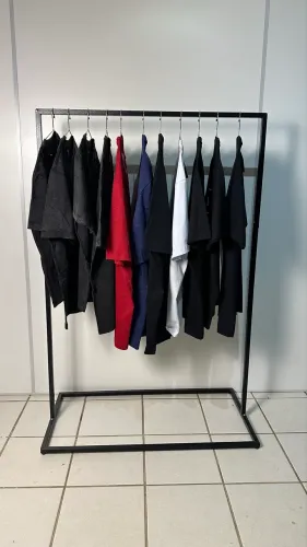 Arara de roupas 100x150x50cm de ferro
