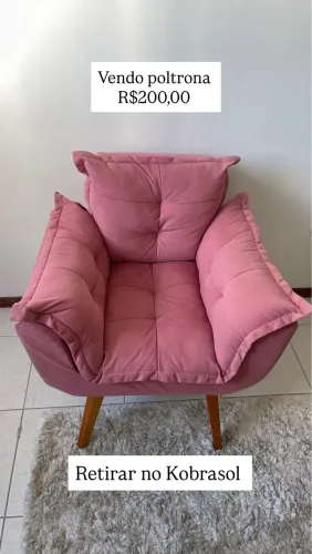 Vendo poltrona rosa