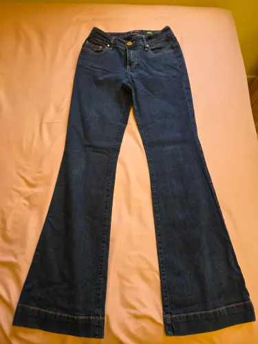 Calça jeans feminina  Jean darrot e Damyler