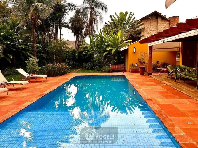CASA DE ALTO PADRÃO NO CONDOMÍNIO PALM PARK EM HOLAMBRA/SP - 411 M² COM 3 SUÍTES E ÁREA GO