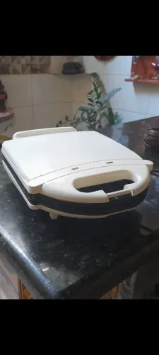 Sanduicheira para 4 sanduiche