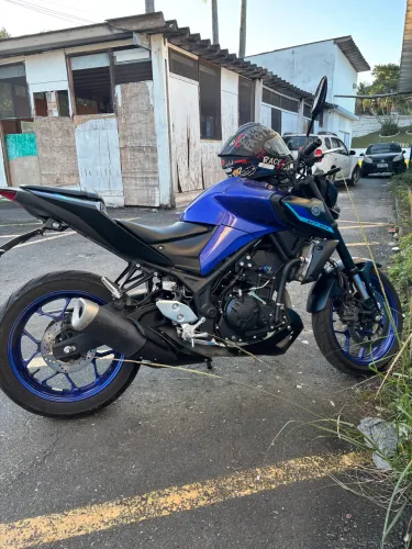 VENDO MT-03 NOVÍSSIMA, MENOS DE 10K RODADOS, PRATICAMENTE NOVA