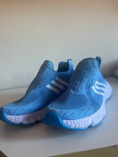 Vendo tenis seminovo